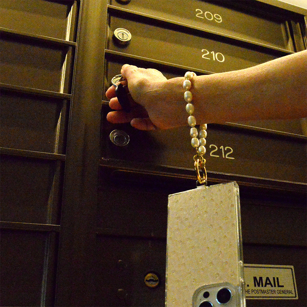 Phonelet™ phone bracelet - Freshwater Pearls & Gold